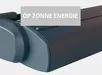 Zwarte Ipanema Solar zonwering met zonnepaneel erop gemonteerd