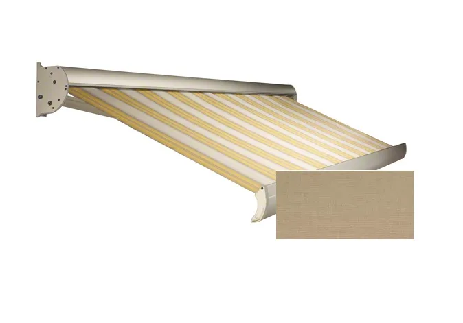 Gouden lamellen van een semi-cassette zonwering in halfopen stand