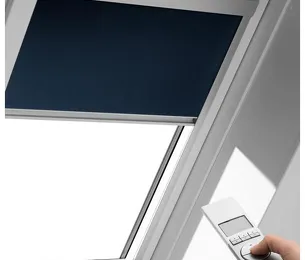VELUX lichtdoorlatend rolgordijn op zonne-energie (RSL)